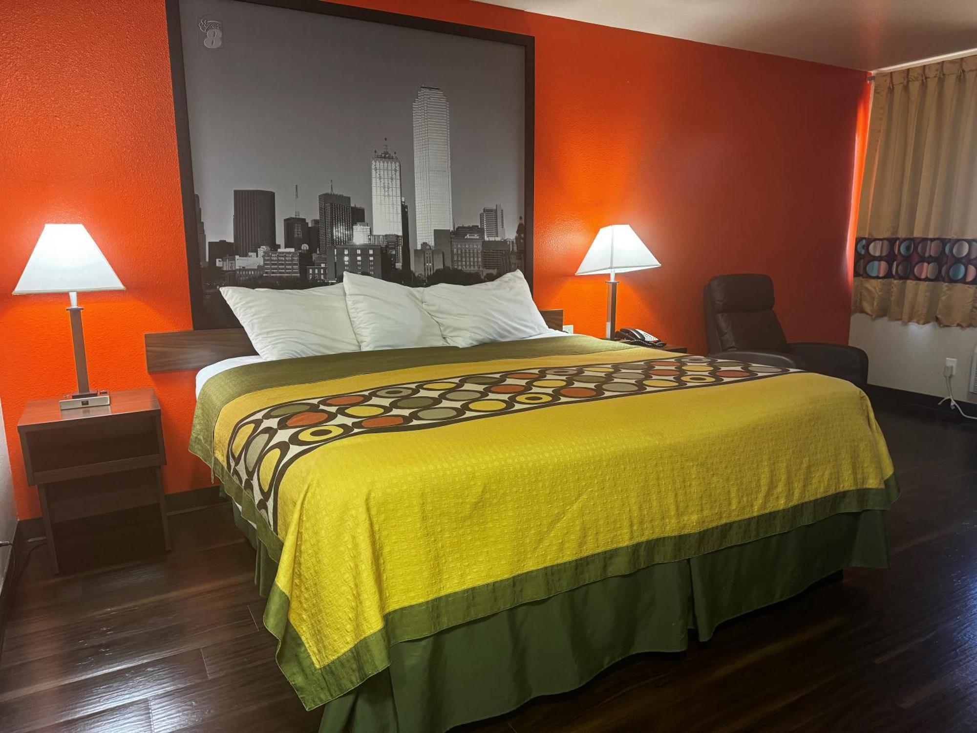 Super 8 By Wyndham Giddings Hotel Ngoại thất bức ảnh