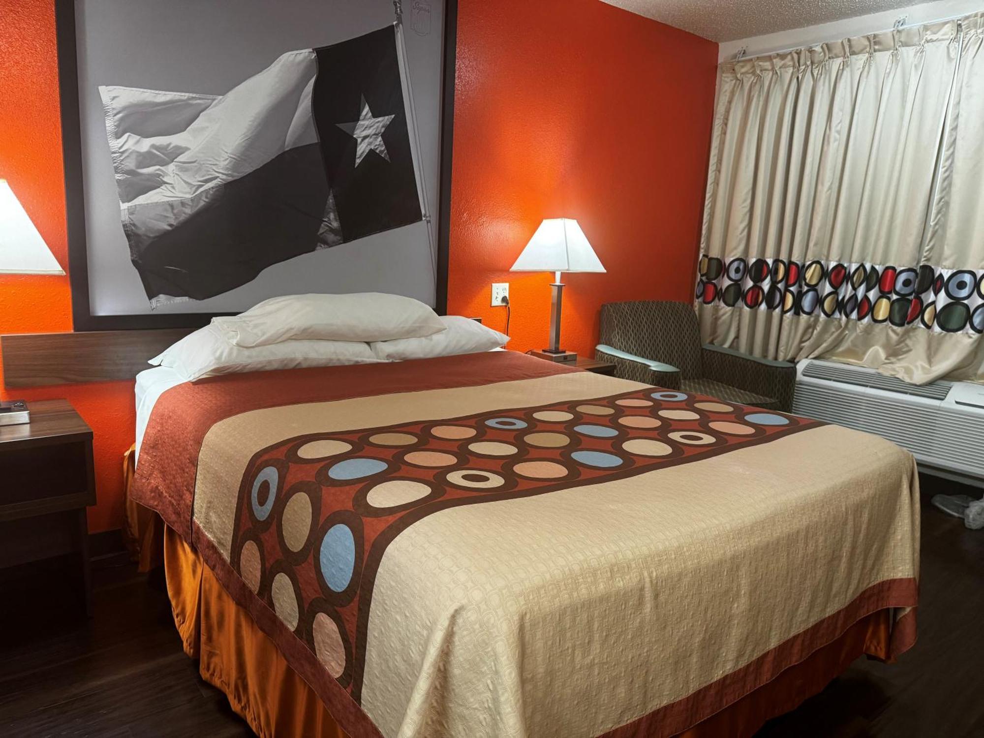Super 8 By Wyndham Giddings Hotel Ngoại thất bức ảnh